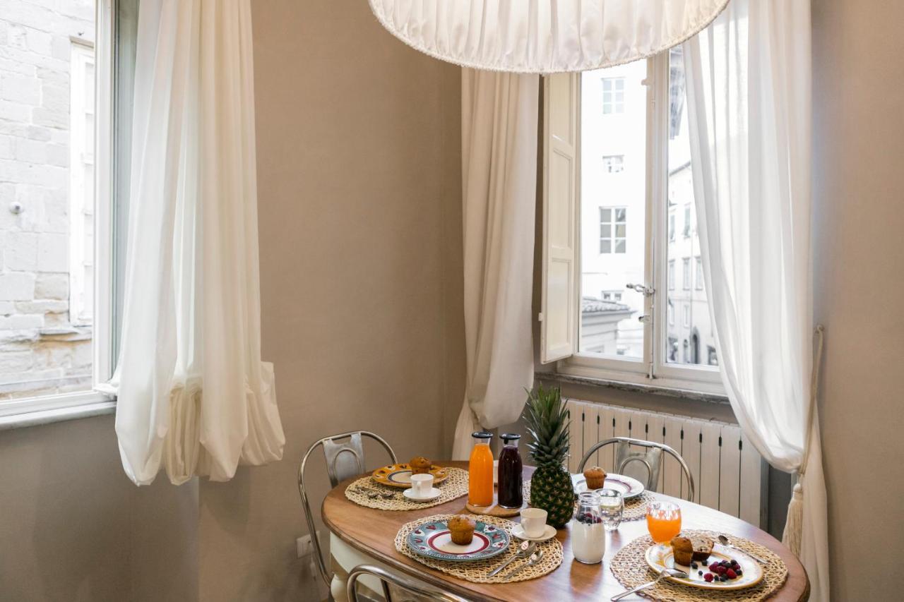 Stence Apartment Lucca Bagian luar foto